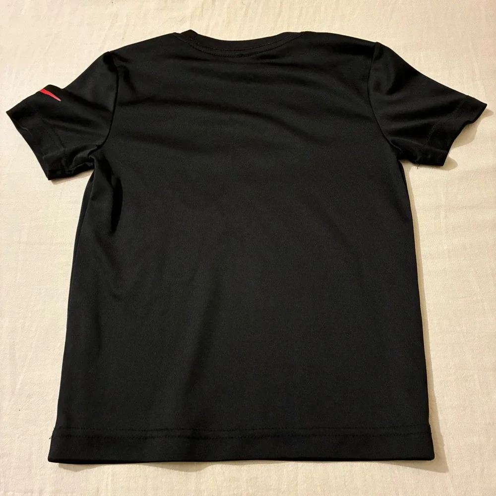 Nike Boys Dri-FIT Graphic Swoosh‎ Tee Black Red Size 4 XS 807421-548636